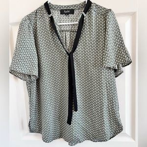 Lipslide Short Sleeve Blouse